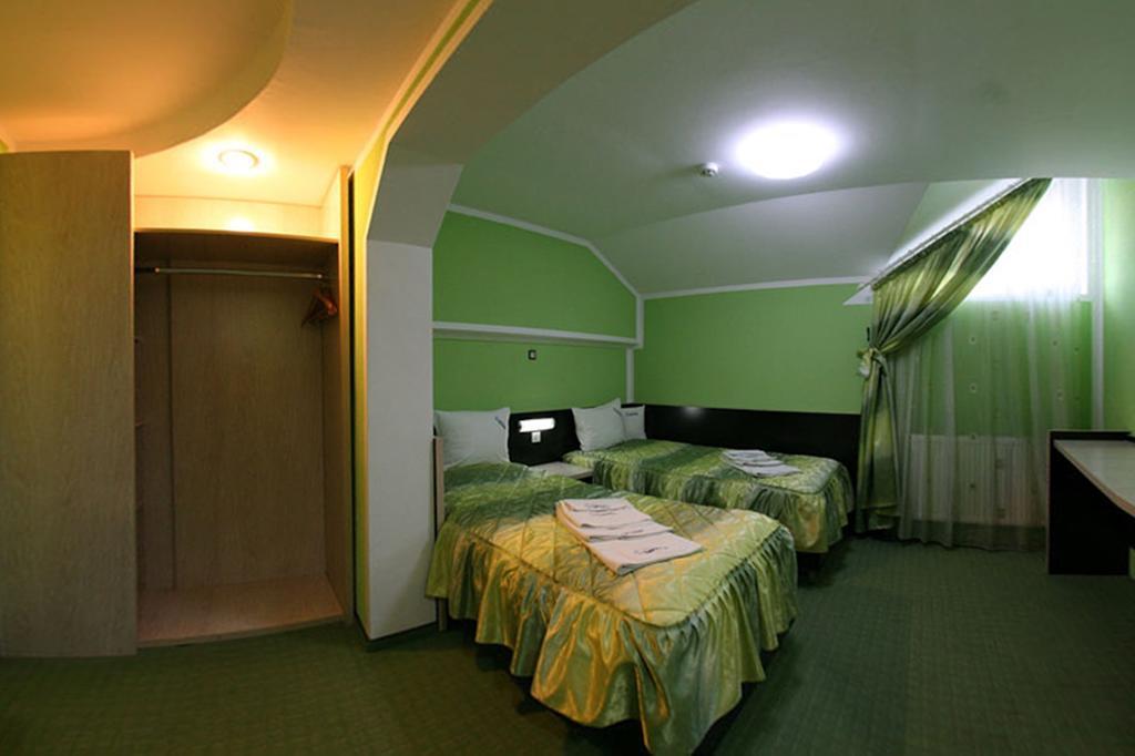Pensiunea Soferul Norocos Bacău Kamer foto