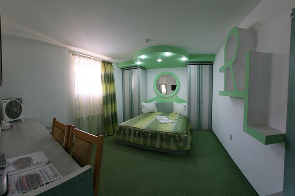 Pensiunea Soferul Norocos Bacău Kamer foto