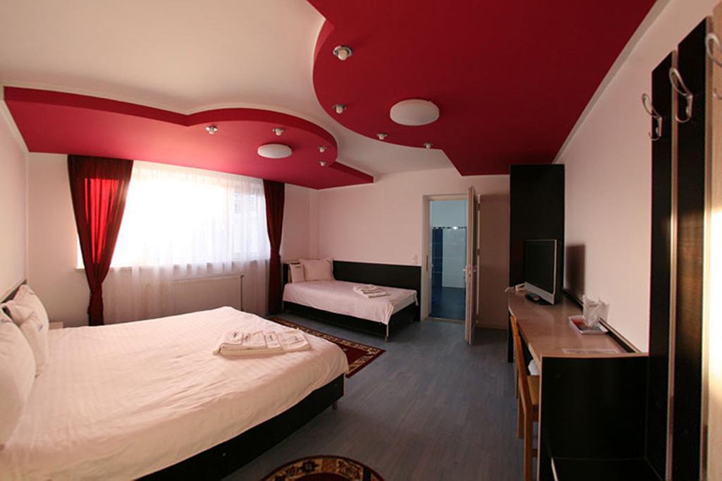 Pensiunea Soferul Norocos Bacău Kamer foto
